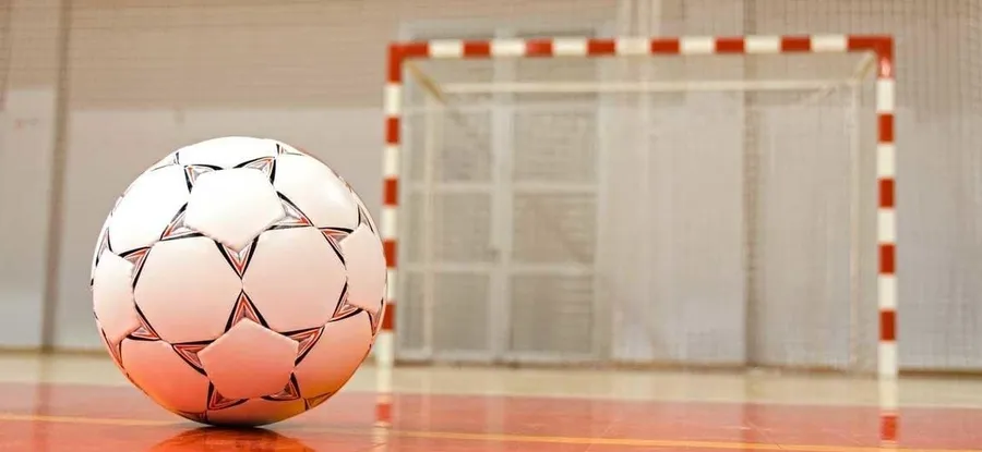 Чемпионат по мини-футболу