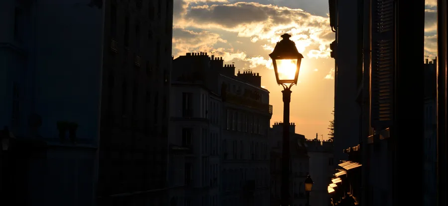 Темнота - друг молодежи?