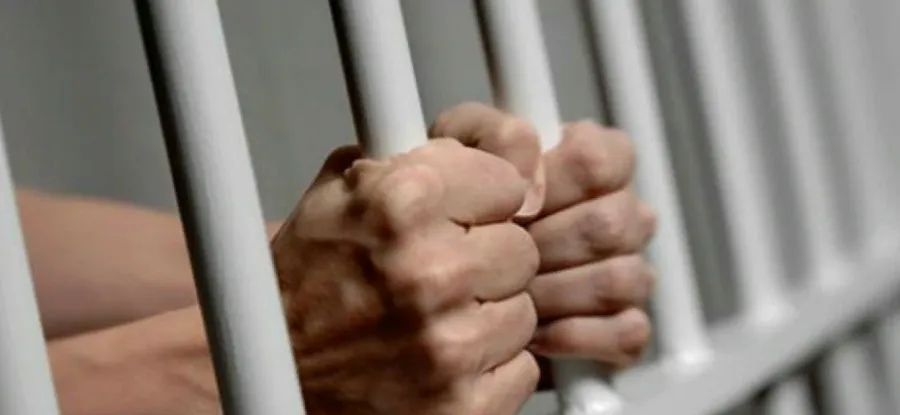 Насильники за решеткой