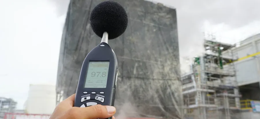 Где предел у децибел?