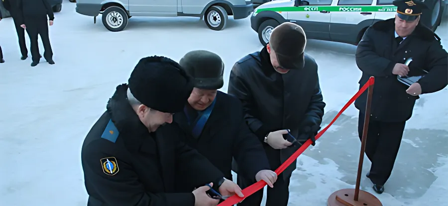 Судебные приставы отметили новоселье