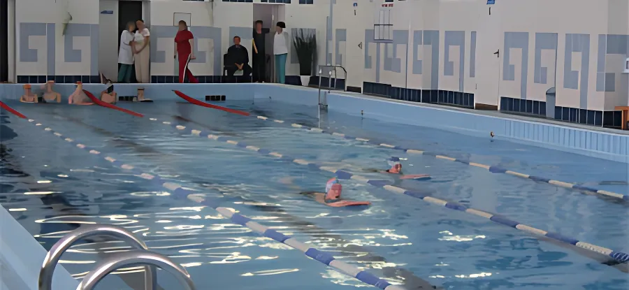 Соревнования по плаванию среди школ города