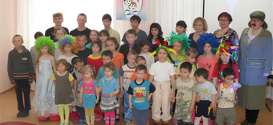 Книга объединяет