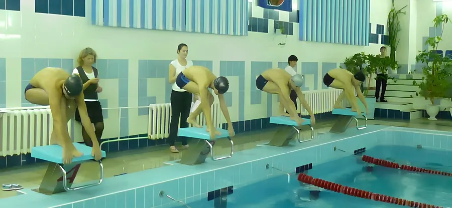 В бассейне "Нептун" прошла сдача нормативов