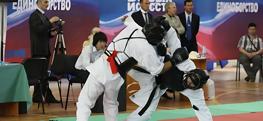 Чемпион по Кобудо - из Менделеевска