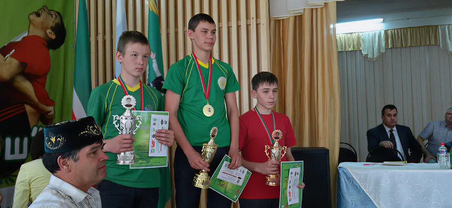 Воспитанники ДЮСШ «Батыр» радют своими успехами