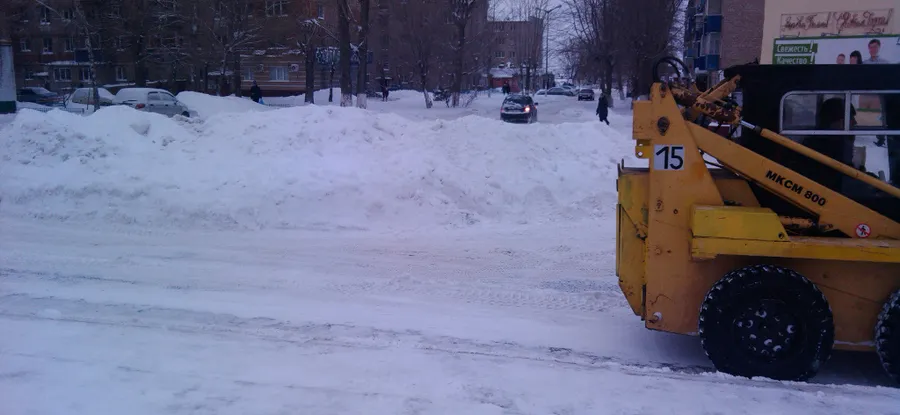 «Снег кружится, летает, летает»