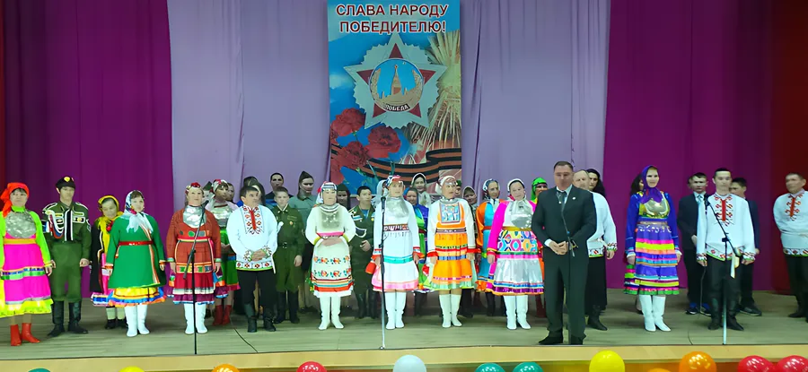 Состоялось открытие фестиваля народного творчества "Салют Победы"