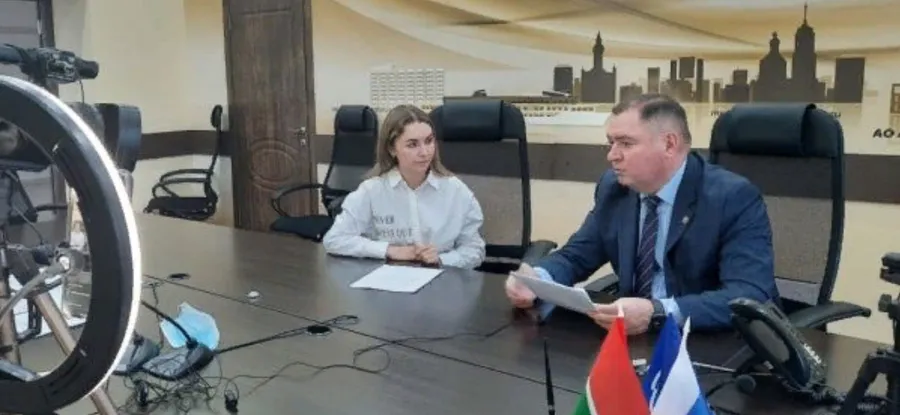 Эфир программы «Прямая связь» с главой Менделеевска В. С. Чершинцевым