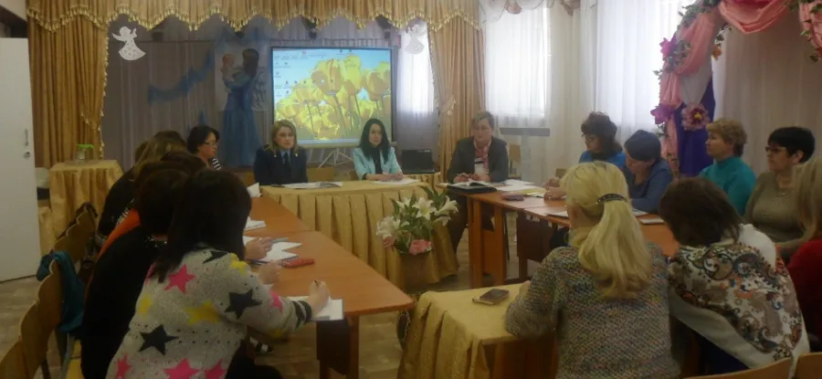 В Центре внешкольной работы прошел круглый стол