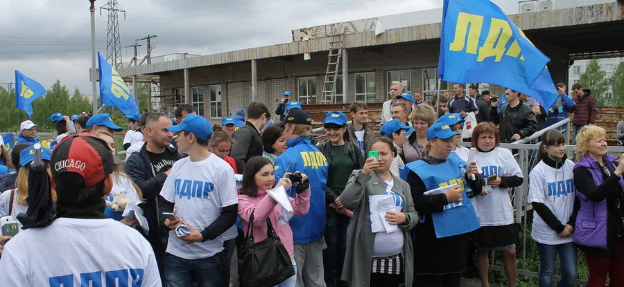 В Менделеевске остановился агитационный поезд ЛДПР