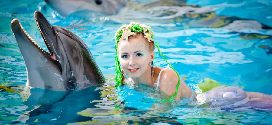 Приезжайте в Челнинский дельфинарий всей семьей!