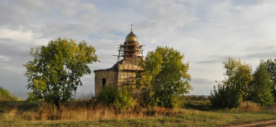 Купол с крестом вновь засиял над селом Икское Устье