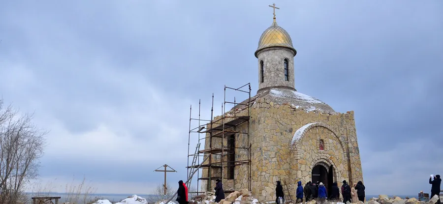 С молитвой к святому Уару