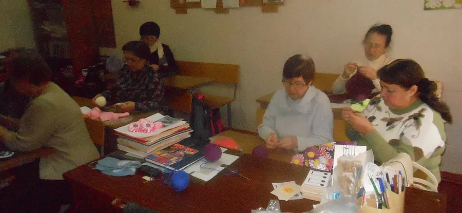 "Волшебный клубочек" - в руках пенсионеров Менделеевска