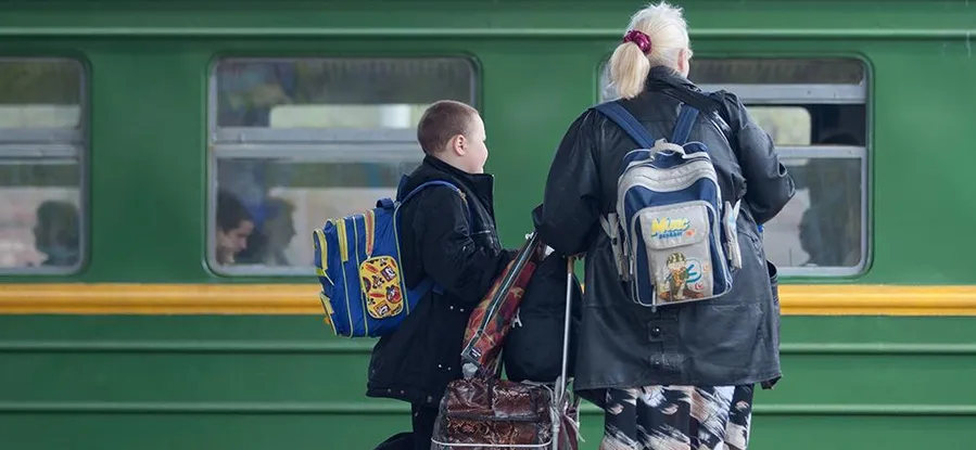 Детям до 7 лет - в пригородных поездах бесплатно