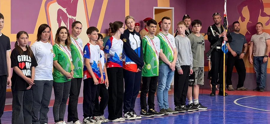 В Менделеевске прошел Чемпионат по спортивному метанию ножа