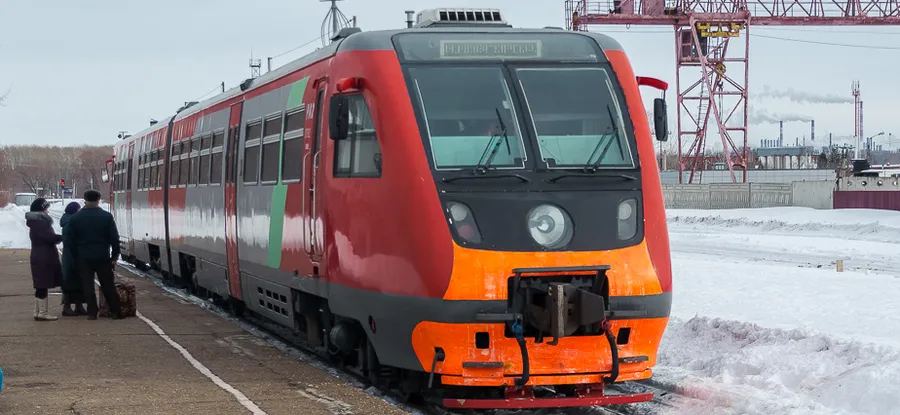 Остановка поезда Нижнекамск – Ижевск на станции Тойма