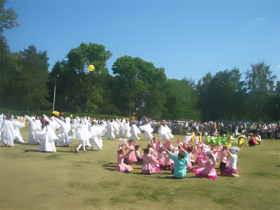 Хореографическая композиция на Сабантуй в Менделеевске