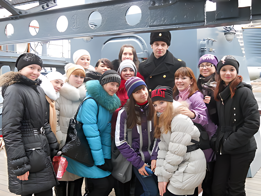 Аврора захвачена "Очарованием"