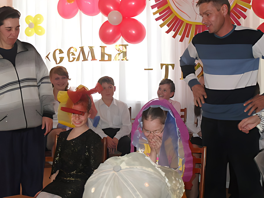 Смешные сценки развеселили всех