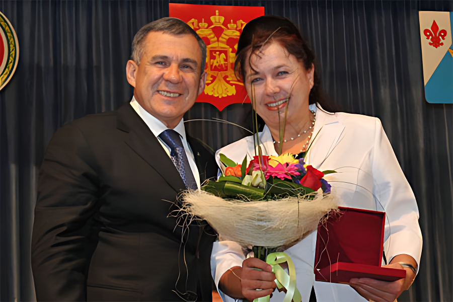 Награждая жителей Менделеевска