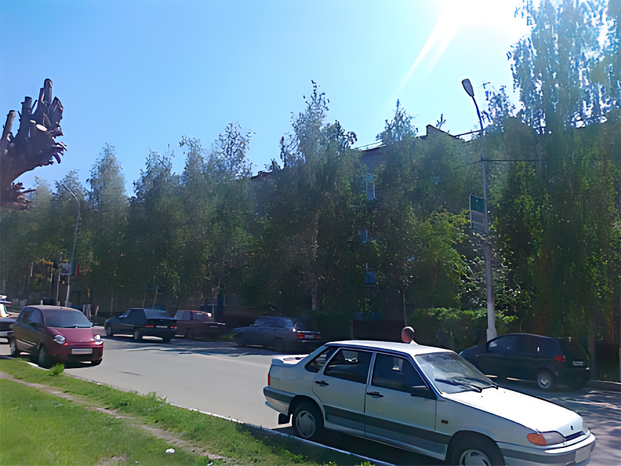 Менделеевск. Посмотри направо - все машины