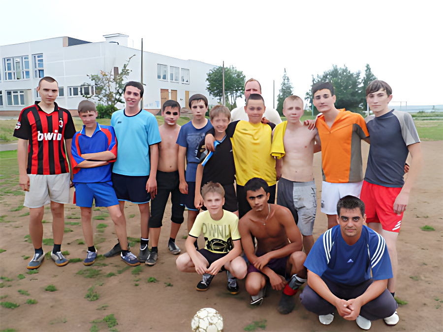 В Менделеевске состоялся матч по футболу - против наркотиков