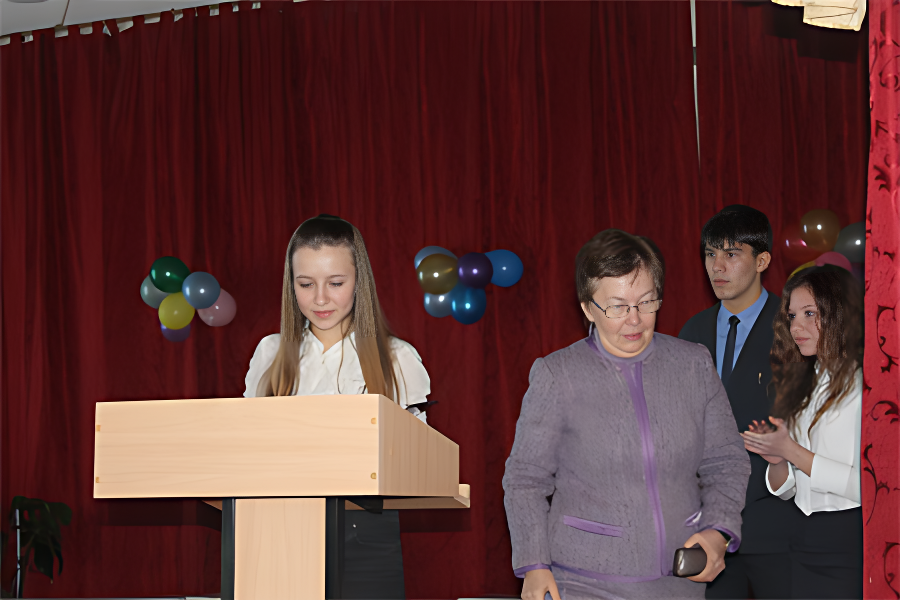 15-ти летие Научного Общества Учащихся "Искатель" Менделеевск. школа №1