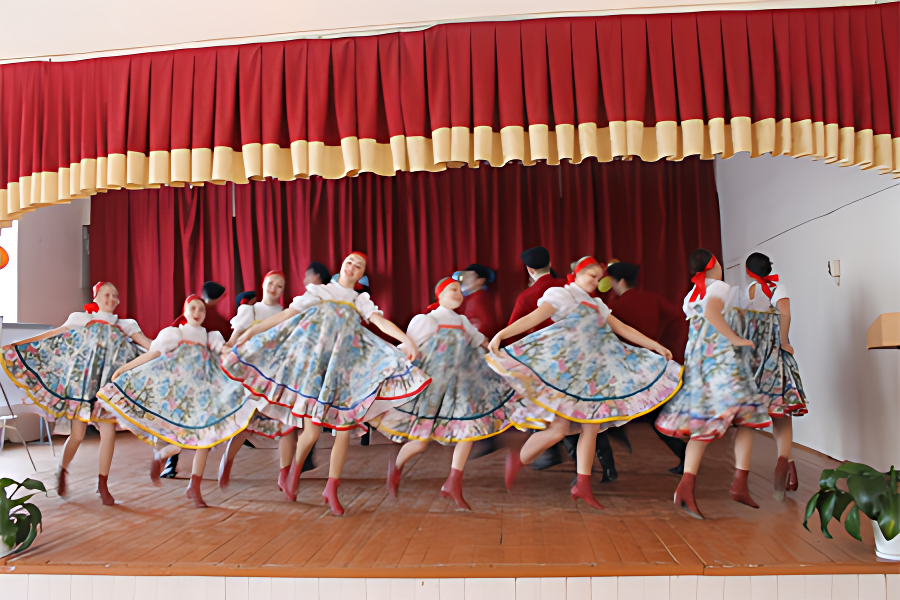 15-ти летие Научного Общества Учащихся "Искатель" Менделеевск. школа №1