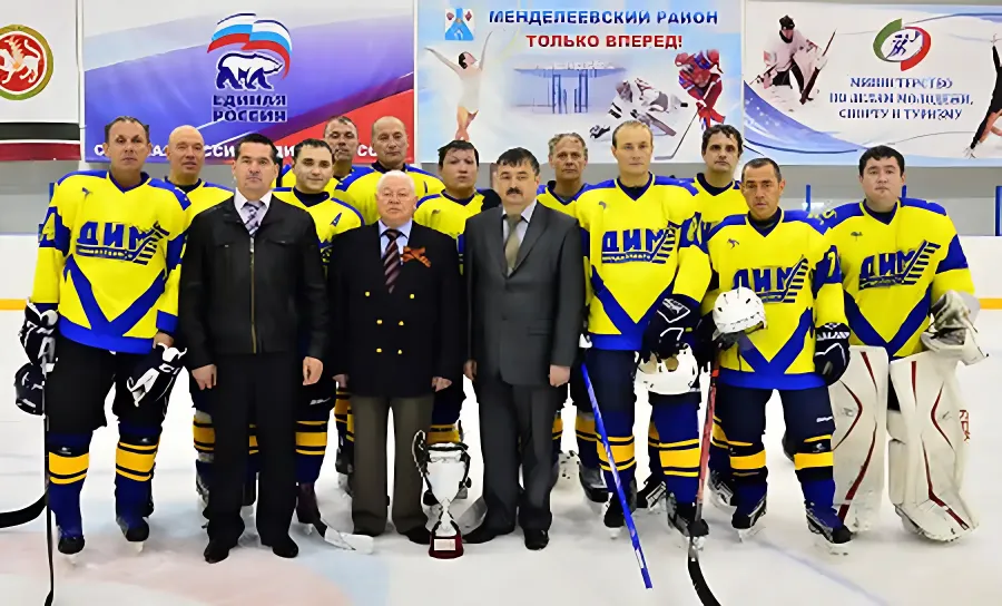 Хоккей в Менделеевске