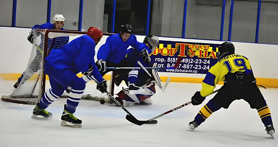 Хоккей в Менделеевске